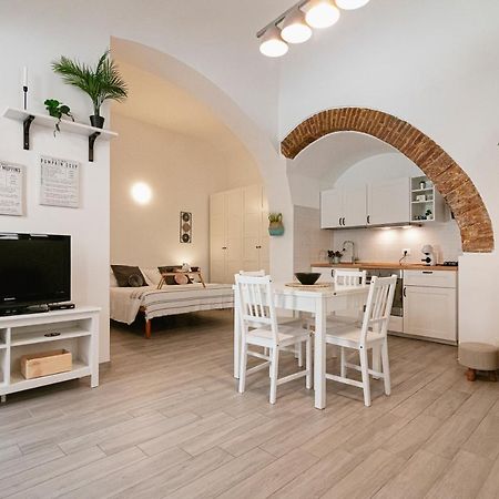 Апартаменты Zefiro21 Tiny House Термоли Экстерьер фото