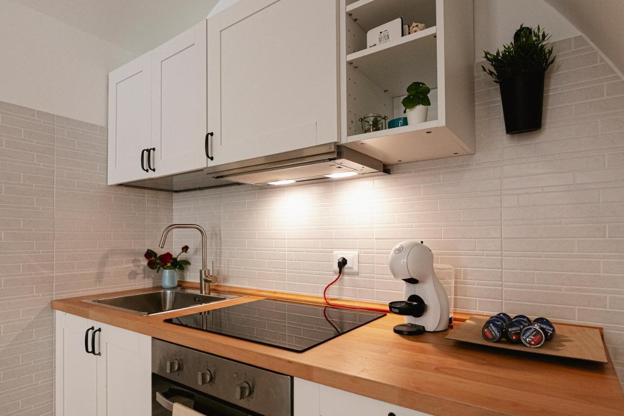Апартаменты Zefiro21 Tiny House Термоли Экстерьер фото