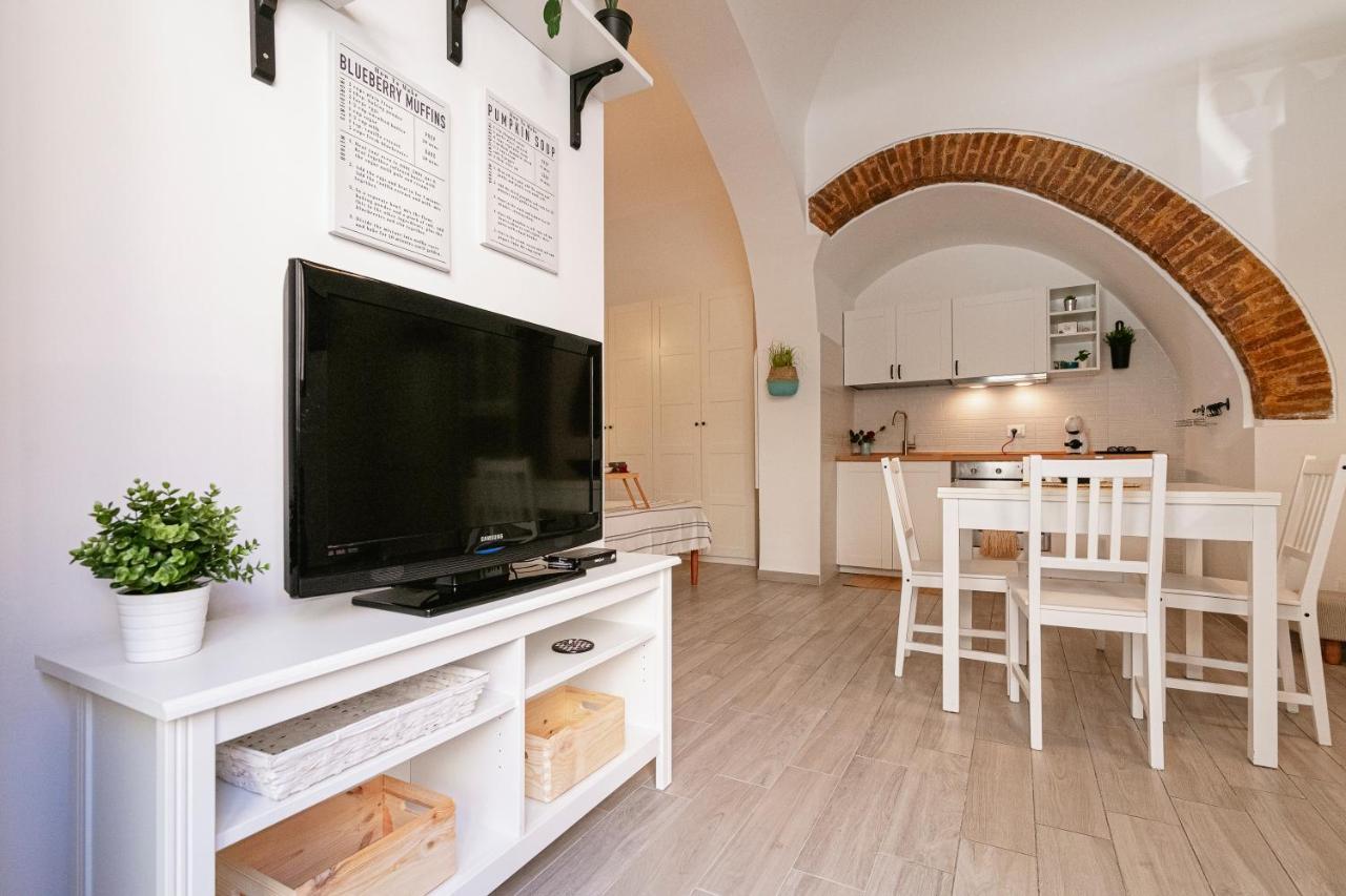 Апартаменты Zefiro21 Tiny House Термоли Экстерьер фото