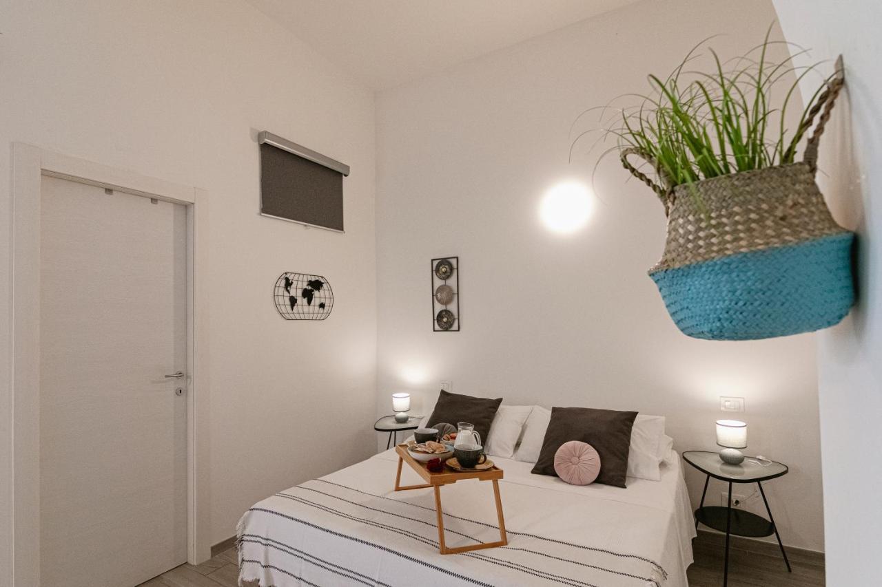 Апартаменты Zefiro21 Tiny House Термоли Экстерьер фото