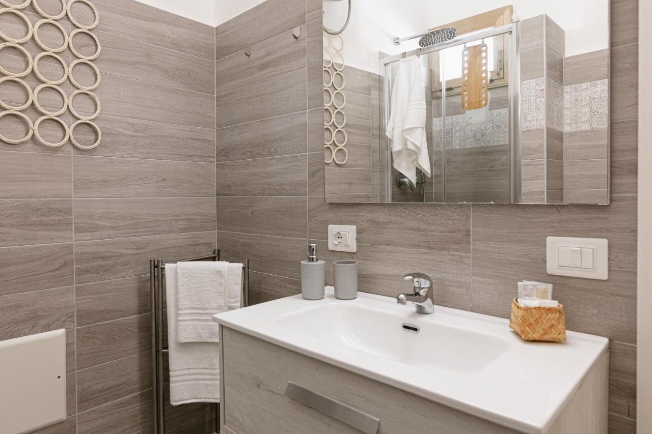 Апартаменты Zefiro21 Tiny House Термоли Экстерьер фото